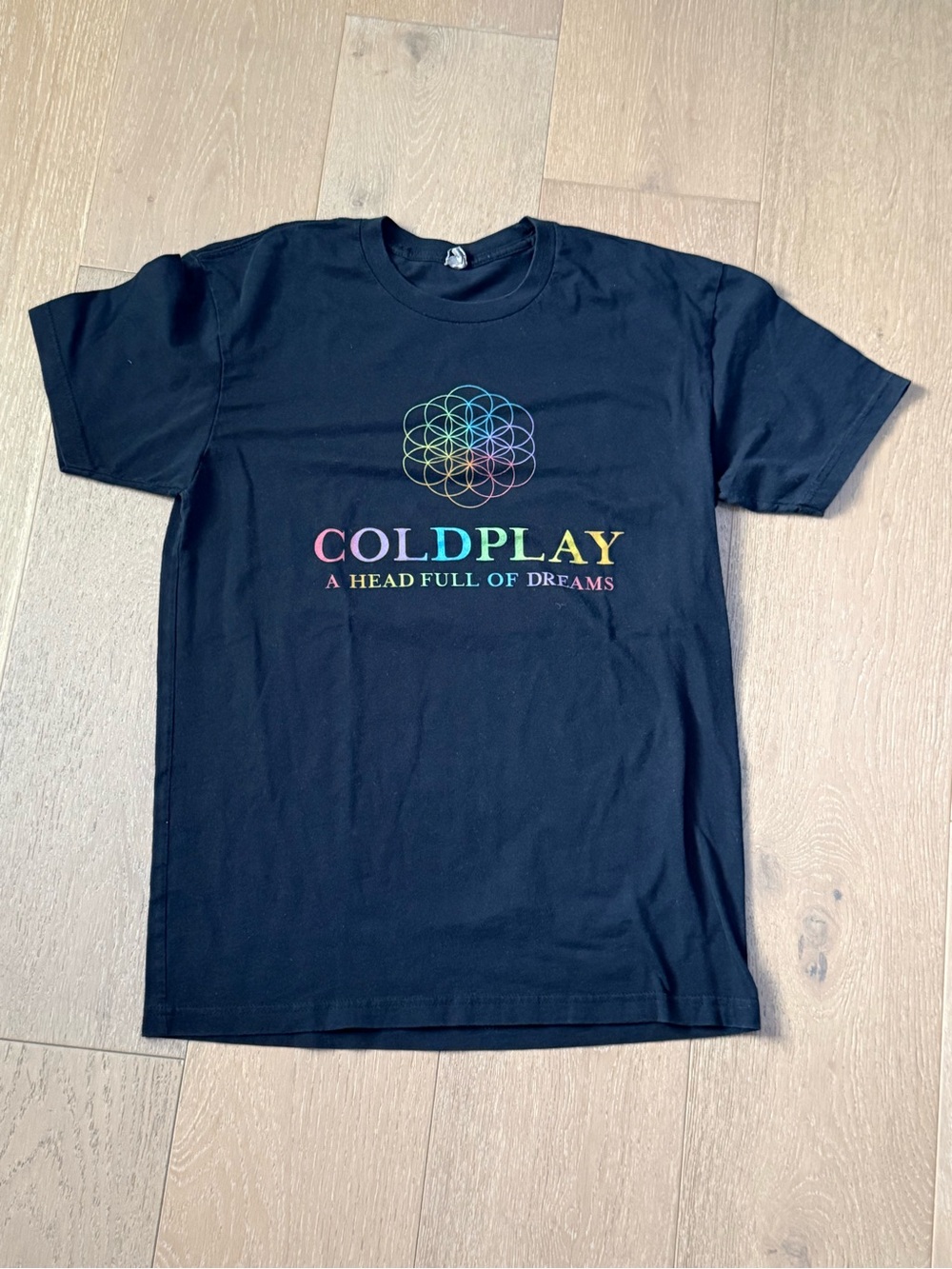 Vintage 2017 Coldplay A Head Full of Dreams official tour tee